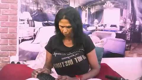 sexyva4u2luv online show from November 23, 6:50 pm