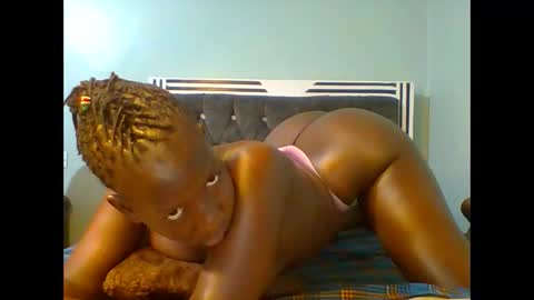 Snapshot of sexyvivy chatting on February 15, 7:39 pm VIVIAN online show from February 15, 7:39 pm
