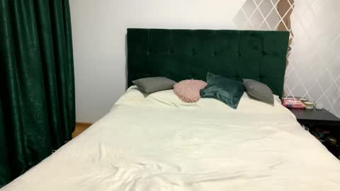 Sexycouple online show from February 25, 4:43 pm