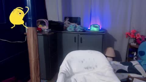 Snapshot of shaden_1 chatting on February 1, 10:44 pm Liz online show from February 1, 10:44 pm