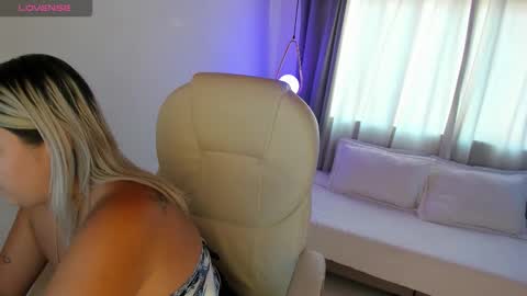 Shadixa Luxx  online show from March 24, 1:39 pm