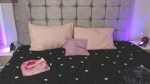 Shaira online show from May 13, 8:51 pm