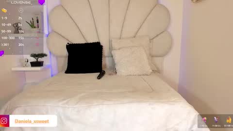 Snapshot of shairytovar chatting on October 10, 6:52 am shairytovar online show from October 10, 6:52 am