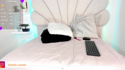 Snapshot of shairytovar chatting on October 14, 7:22 am shairytovar online show from October 14, 7:22 am