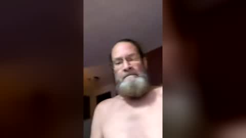 shakeyourtitties11 online show from June 24, 5:03 am