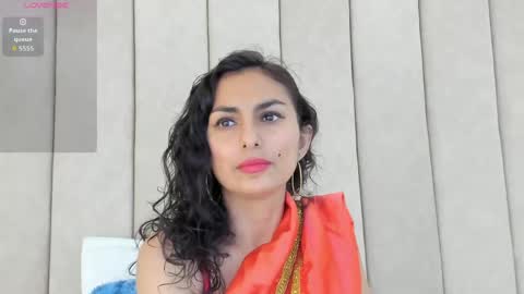 Shanily online show from May 26, 7:20 pm