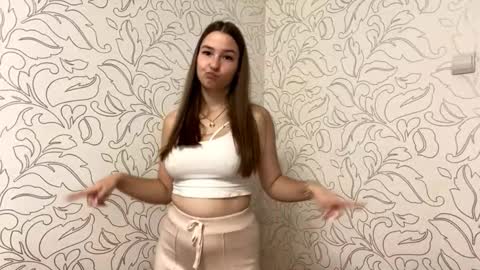 Snapshot of shalonjoosten chatting on September 28, 8:18 pm Iris online show from September 28, 8:18 pm