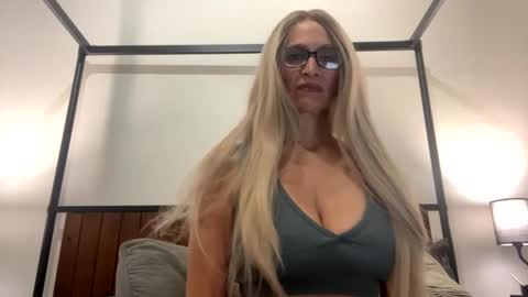 Shaman Woman online show from March 13, 2:48 am