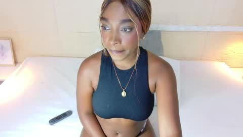 Catalina online show from October 1, 8:30 pm