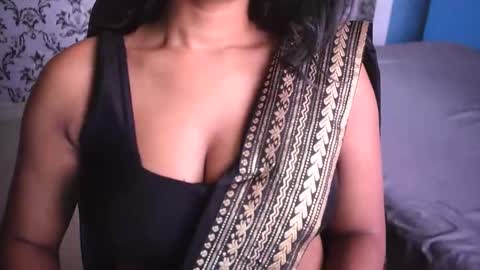 Snapshot of shanaya_indian chatting on March 1, 3:32 am shanaya indian online show from March 1, 3:32 am