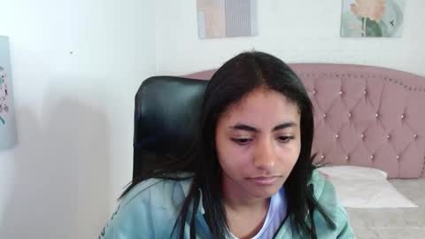 Snapshot of shaneelle chatting on September 30, 3:06 am shanelle online show from September 30, 3:06 am