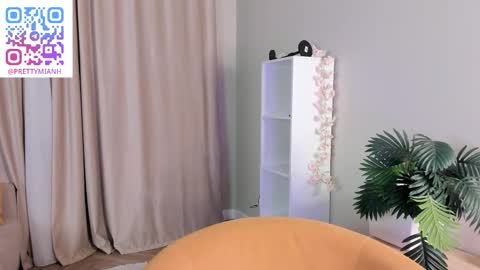 me name is Mia online show from March 13, 8:56 pm