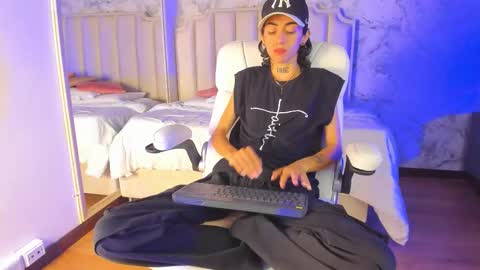 Shantal online show from November 28, 3:58 am