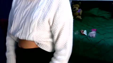 Snapshot of shantaldumont chatting on October 9, 5:24 am shantaldumont online show from October 9, 5:24 am