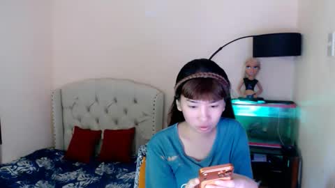 SHANTA FOX  s online show from April 14, 1:20 am