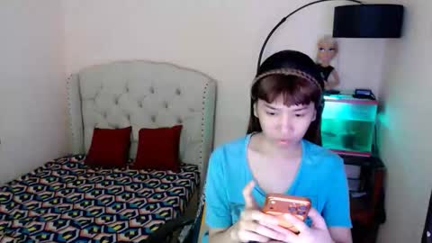 SHANTA FOX  s online show from February 8, 2:15 am