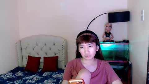 SHANTA FOX  s online show from April 25, 1:52 pm