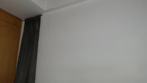 sharickleon11 online show from December 2, 1:26 am