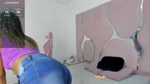 Sharith online show from May 11, 2:18 am