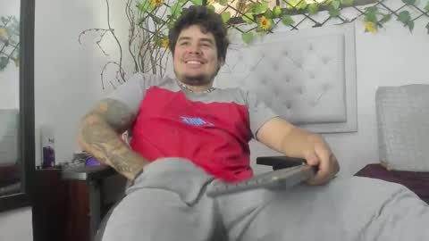 Snapshot of sharkmerlin chatting on October 13, 6:10 pm jhon deibyd online show from October 13, 6:10 pm