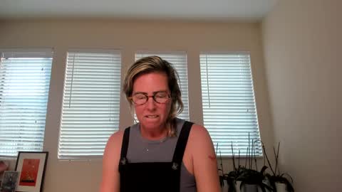 Sharkgirl online show from February 2, 11:11 pm