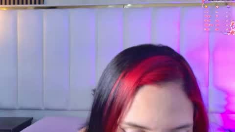 Sharlot  online show from March 17, 4:28 am