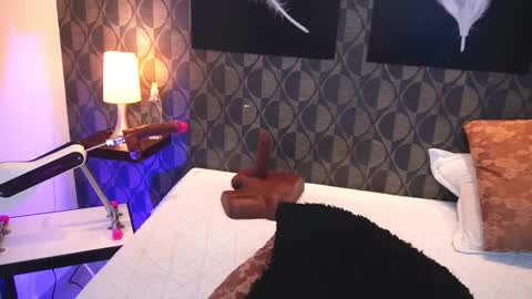 Sharom  online show from February 2, 7:43 pm