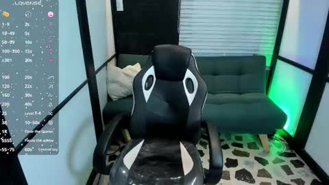 sharonqueen1_ online show from September 17, 6:11 pm