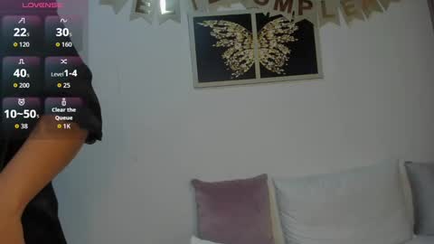 Snapshot of sharonscothh chatting on October 7, 8:49 pm sharonscothh online show from October 7, 8:49 pm
