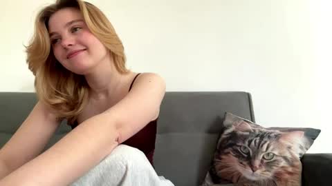 Delia online show from April 13, 12:31 pm