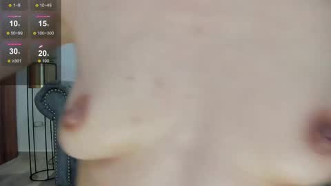 shary_leon_ online show from April 10, 8:02 pm