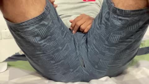 Shashii online show from November 18, 3:48 pm