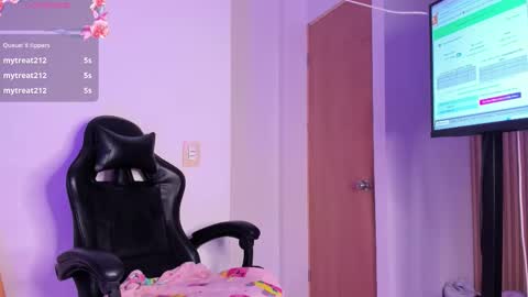 Lady Shauna online show from November 25, 5:28 am