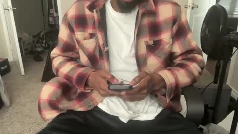 shecum4me69 online show from April 29, 10:36 pm