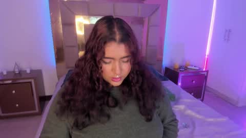 Heidy  online show from February 27, 1:41 am