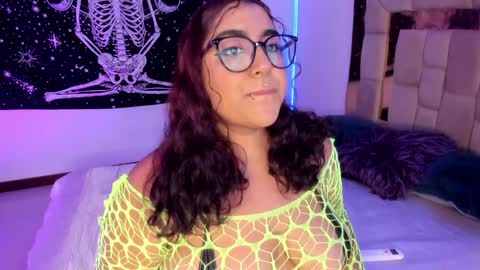 Heidy  online show from January 16, 2:30 am