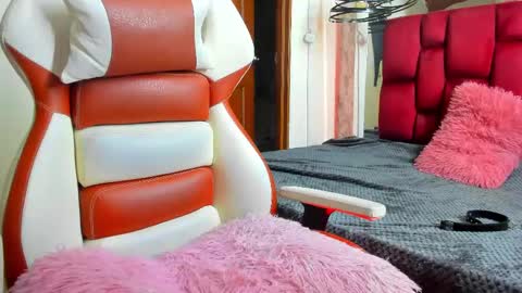 sheilly_brown online show from October 21, 7:06 pm