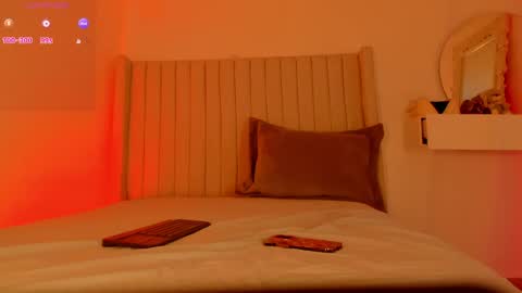 shelynna_azzul online show from May 13, 11:53 am