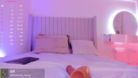 Snapshot of shelynna_azzul chatting on September 23, 8:04 pm shelynna_azzul online show from September 23, 8:04 pm