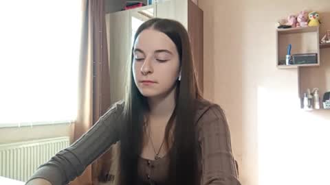 Emma online show from March 2, 1:07 pm