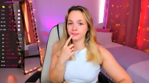 Sheril online show from February 22, 1:57 pm