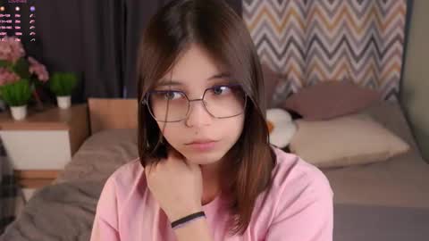 Iris online show from September 17, 11:24 am