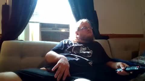 shifty885 online show from October 18, 5:06 pm