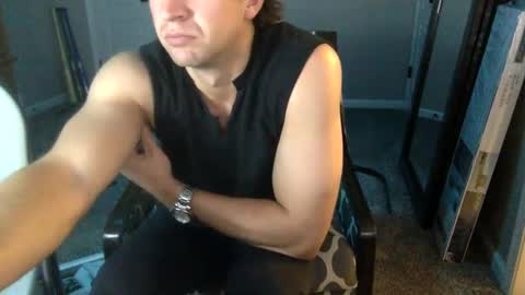 Snapshot of shimmyloe chatting on October 6, 8:54 am shimmyloe online show from October 6, 8:54 am