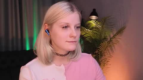 help me reach my first 25 thumbs up online show from September 19, 6:33 pm