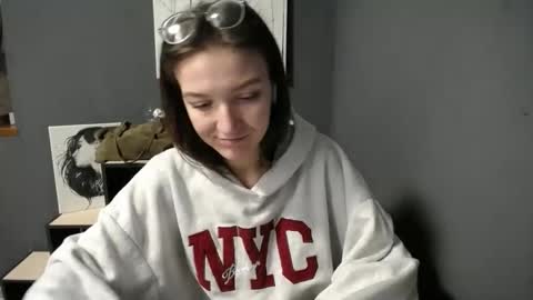 Jesica online show from March 19, 7:58 am