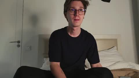 Matthew online show from April 22, 7:21 pm