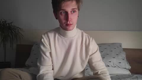 Matthew online show from October 23, 8:42 pm