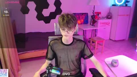 shiromy_ online show from December 15, 10:28 pm