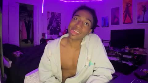 shoddybig online show from April 16, 8:03 am